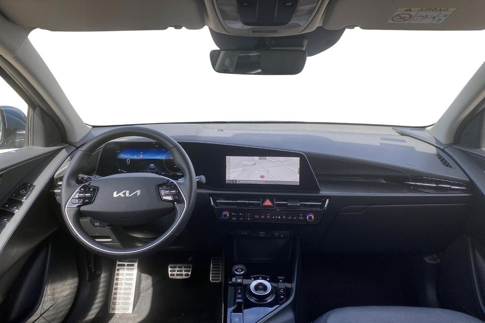 Kia Niro 64 EV Premium 5d