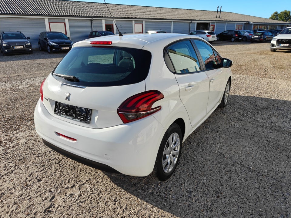Peugeot 208 1,2 VTi 82 Active 5d