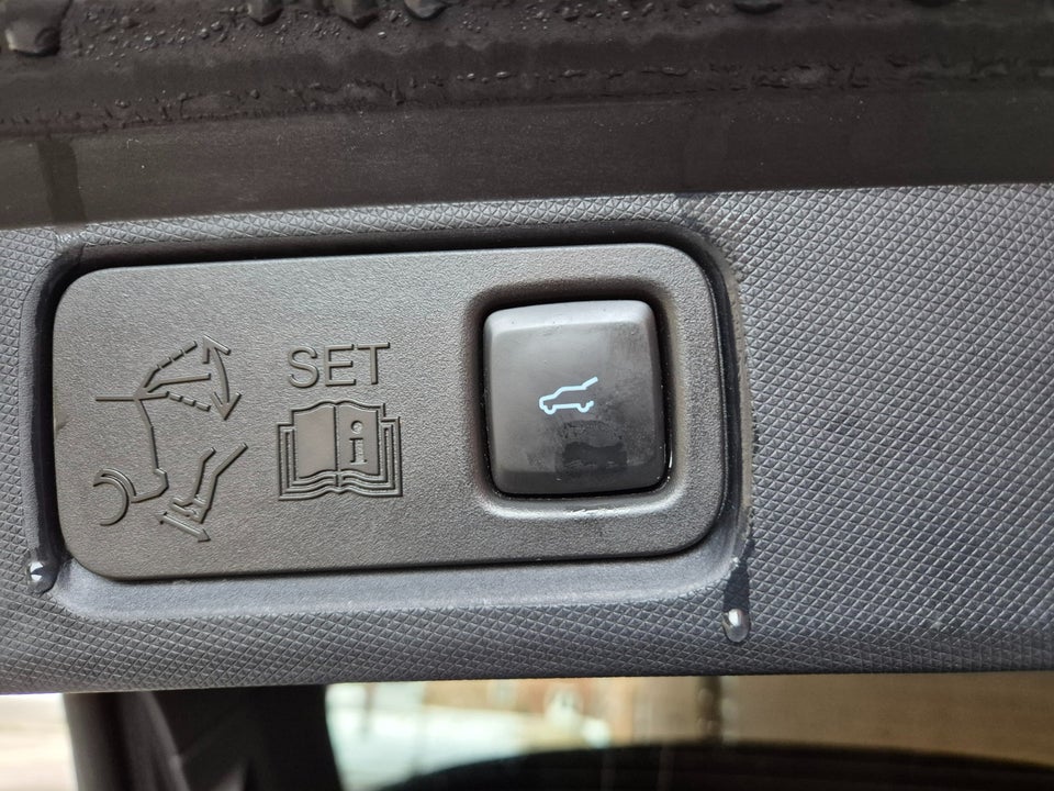 Ford Mustang Mach-E 68 Standard Range 5d