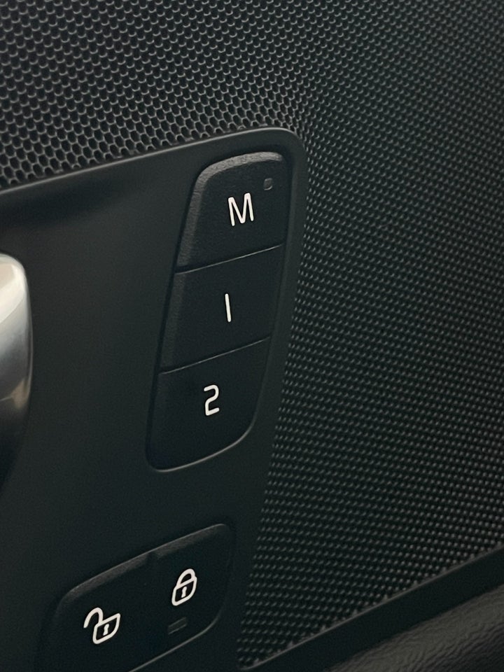 Volvo XC60 2,0 T6 ReCharge Inscription aut. AWD 5d