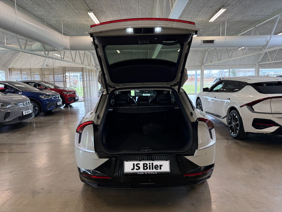 Kia EV6 77 Long Range Upgrade 5d