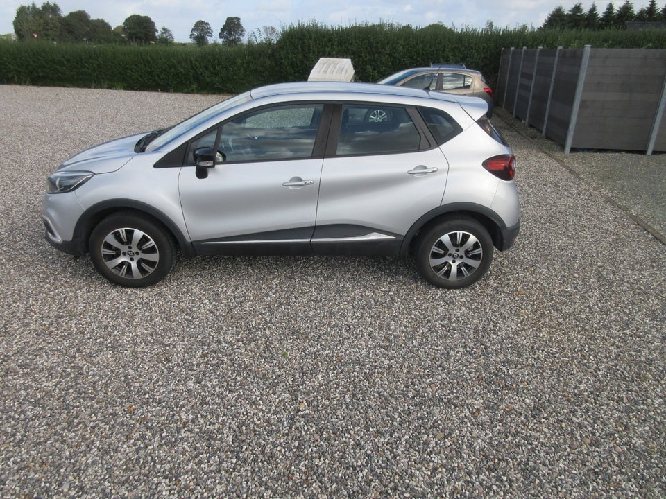 Renault Captur 1,2 TCe 120 Expression 5d