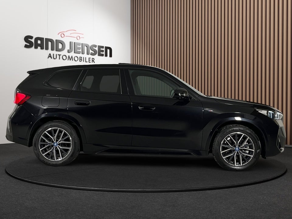 BMW iX1 xDrive30 M-Sport 5d