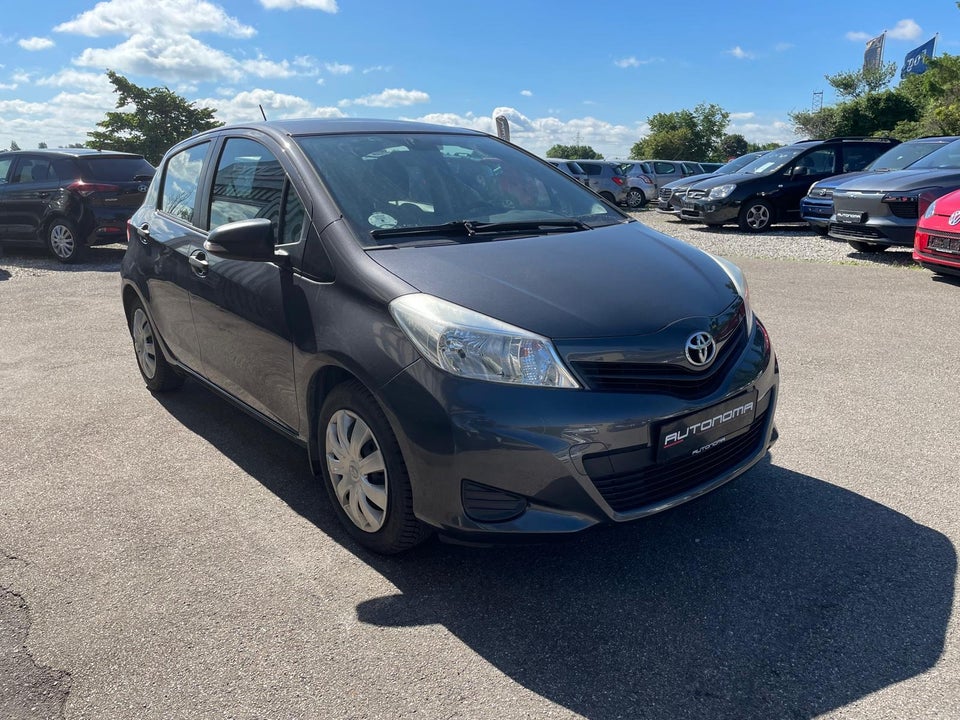 Toyota Yaris 1,0 VVT-i T1 5d
