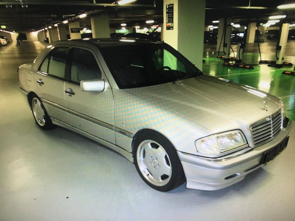 Mercedes C240 2,4 Elegance stc. aut. 5d