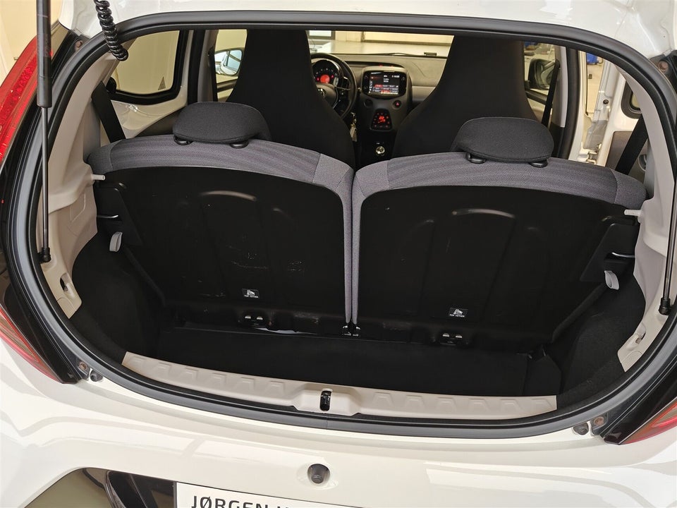 Toyota Aygo 1,0 VVT-i x-pression 5d