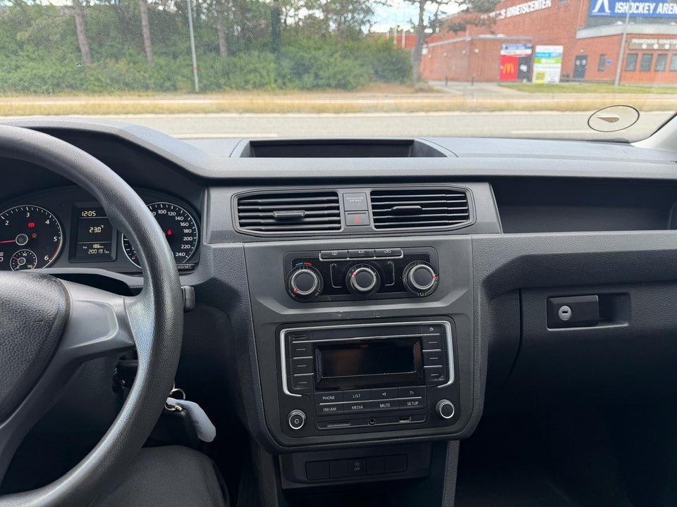 VW Caddy 2,0 TDi 75 BMT Van 4d