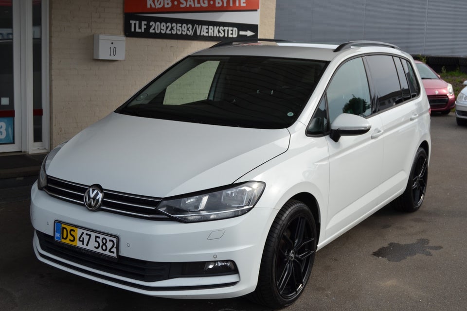 VW Touran 1,6 TDi 115 Highline DSG Van 5d