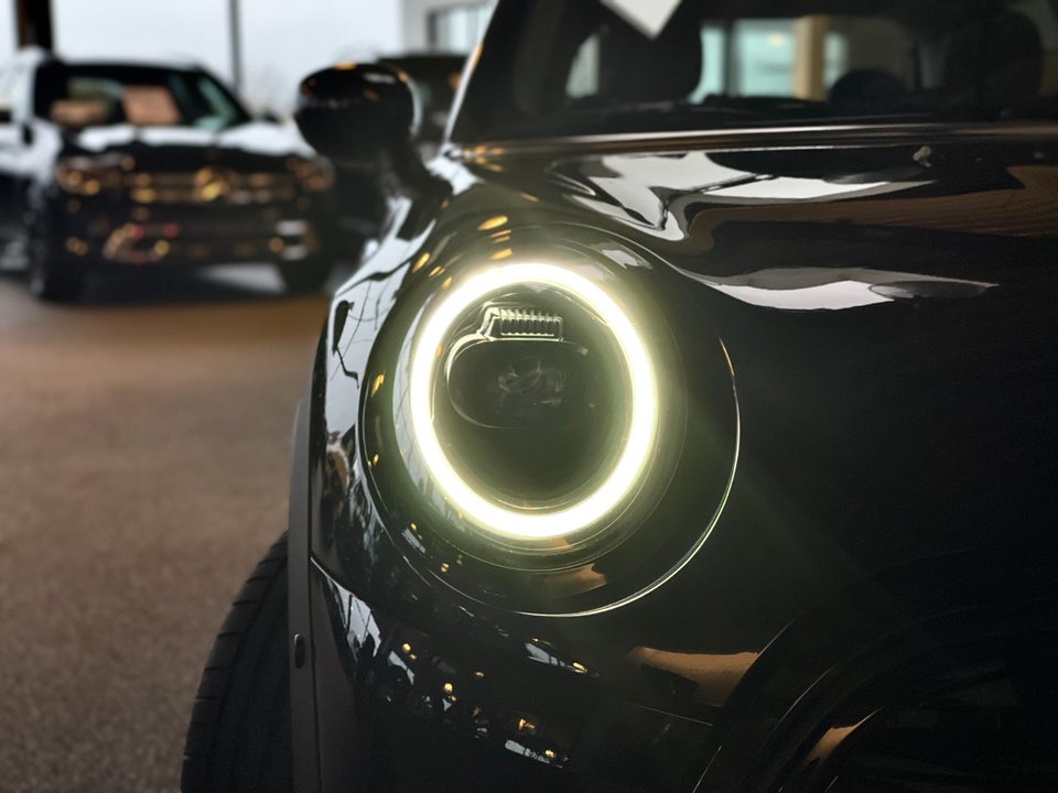 MINI Cooper SE Classic Trim 3d