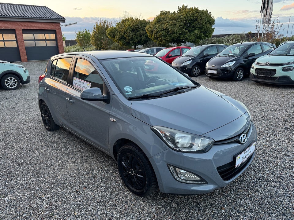 Hyundai i20 1,25 Classic XTR 5d