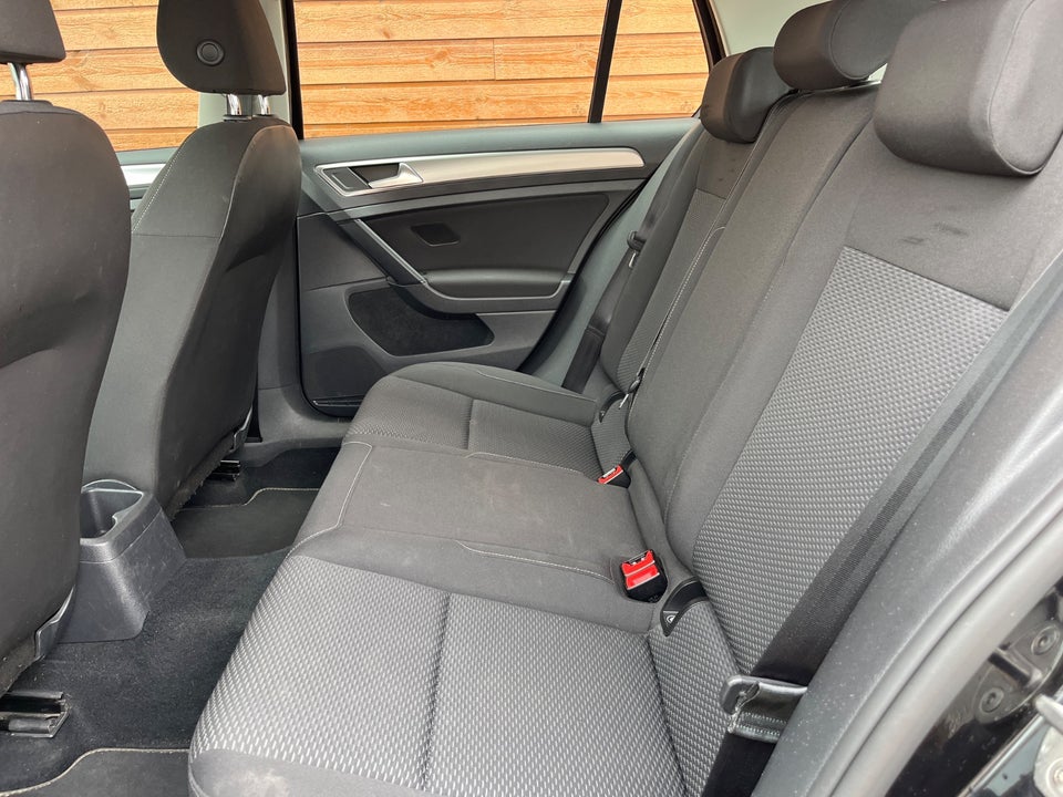 VW Golf VII 1,0 TSi 85 Trendline 5d