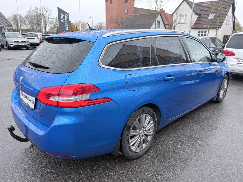 Peugeot 308 1,5 BlueHDi 130 Allure Pack SW 5d