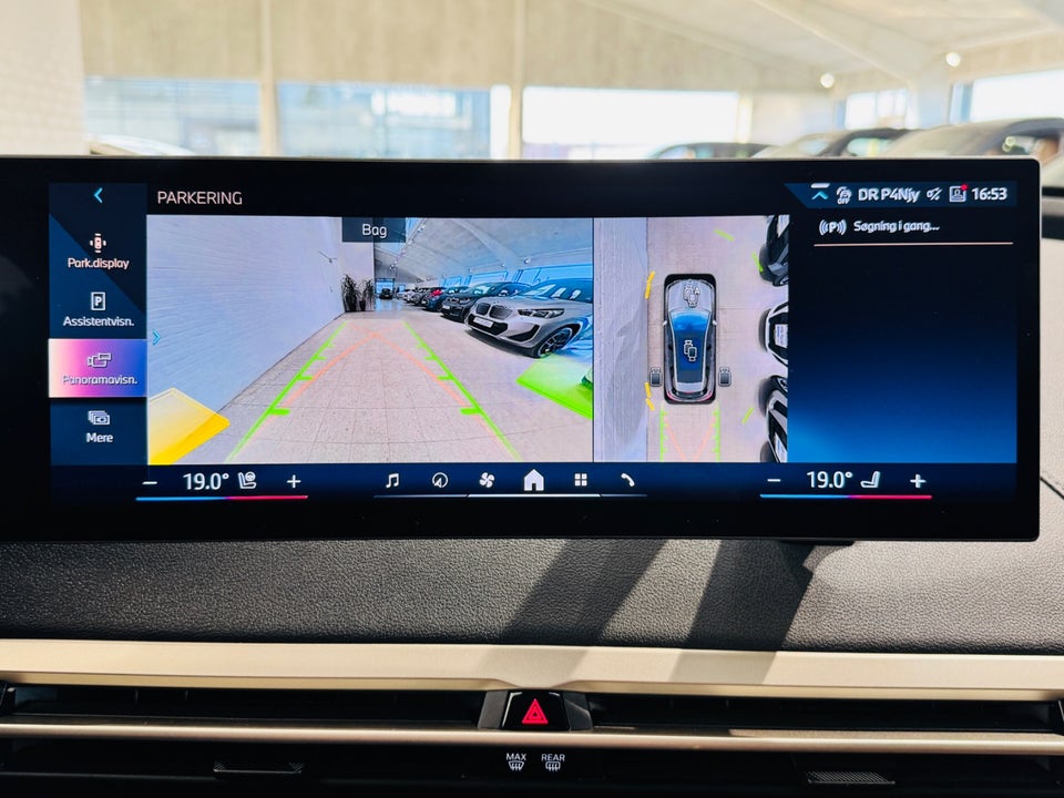 BMW iX xDrive40 Supercharged 5d