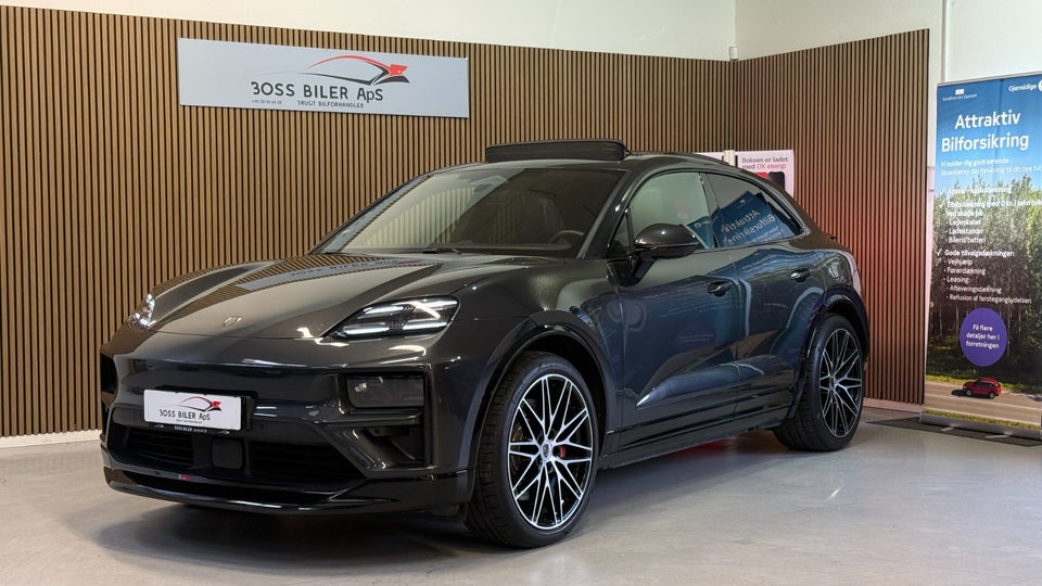 Porsche Macan Turbo 5d