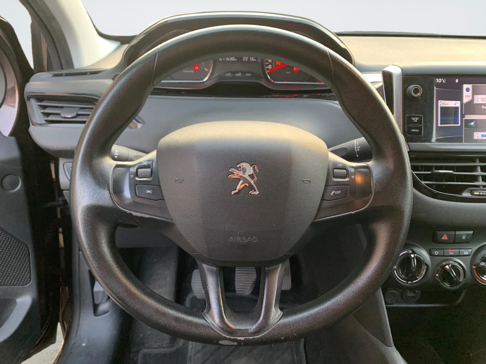 Peugeot 208 1,2 VTi Access 5d