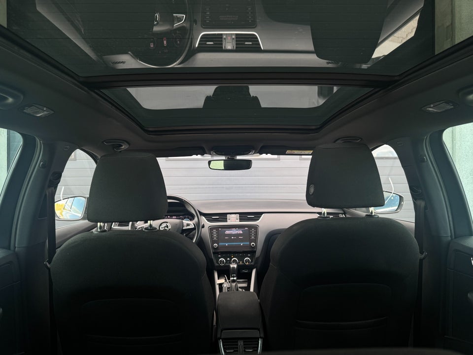 Skoda Octavia 2,0 TDi 150 Style Combi DSG 5d