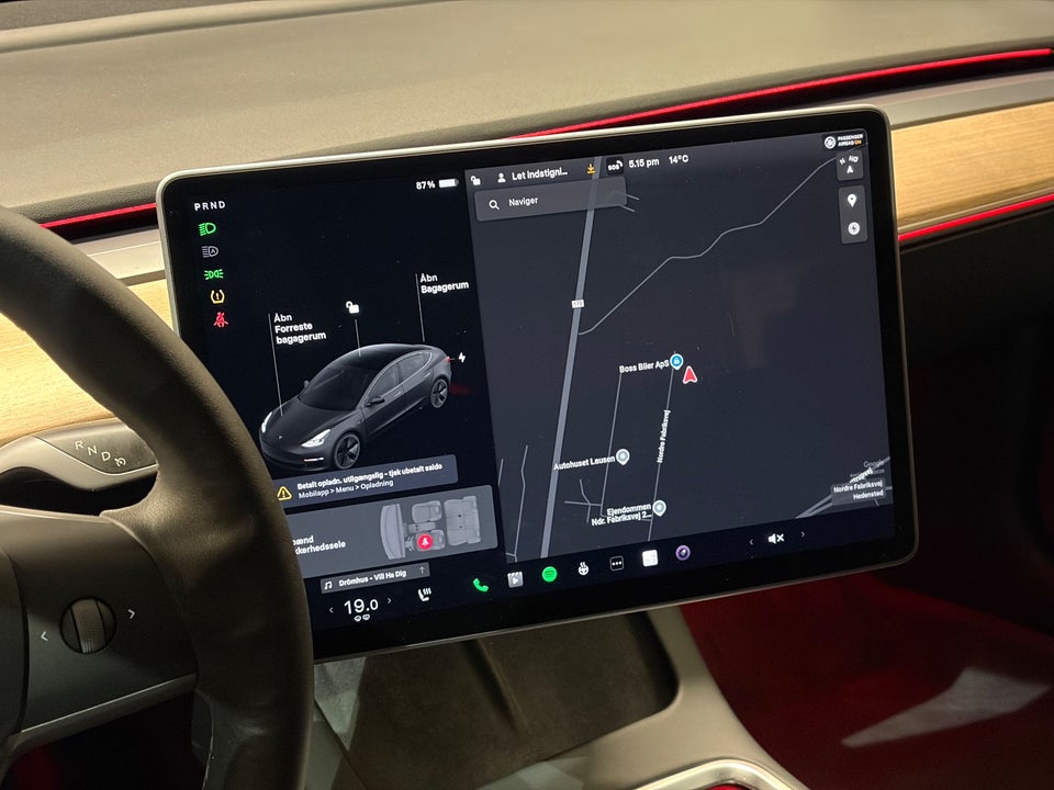 Tesla Model 3 Long Range AWD 4d