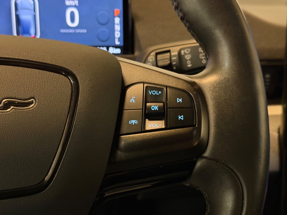 Ford Mustang Mach-E 75 Standard Range 5d