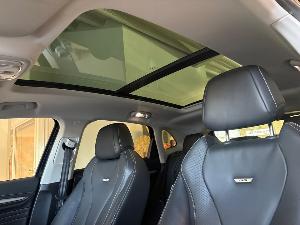 MG Marvel R Luxury 5d