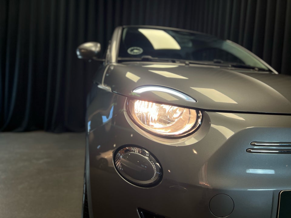 Fiat 500e 42 Icon 3d