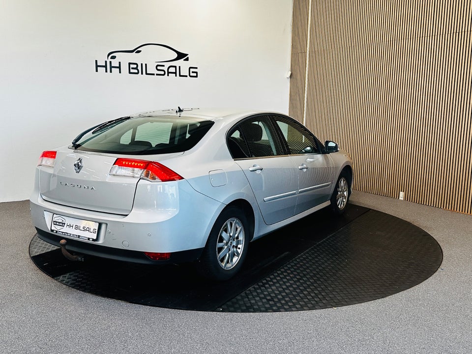 Renault Laguna III 1,6 Expression 5d