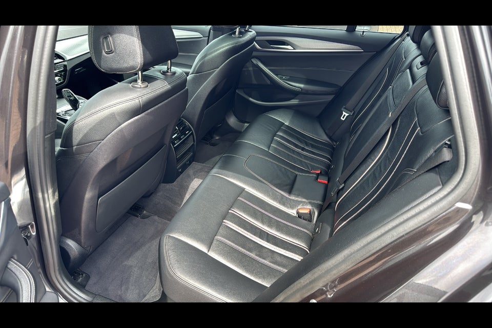 BMW 530d 3,0 Touring M-Sport aut. 5d