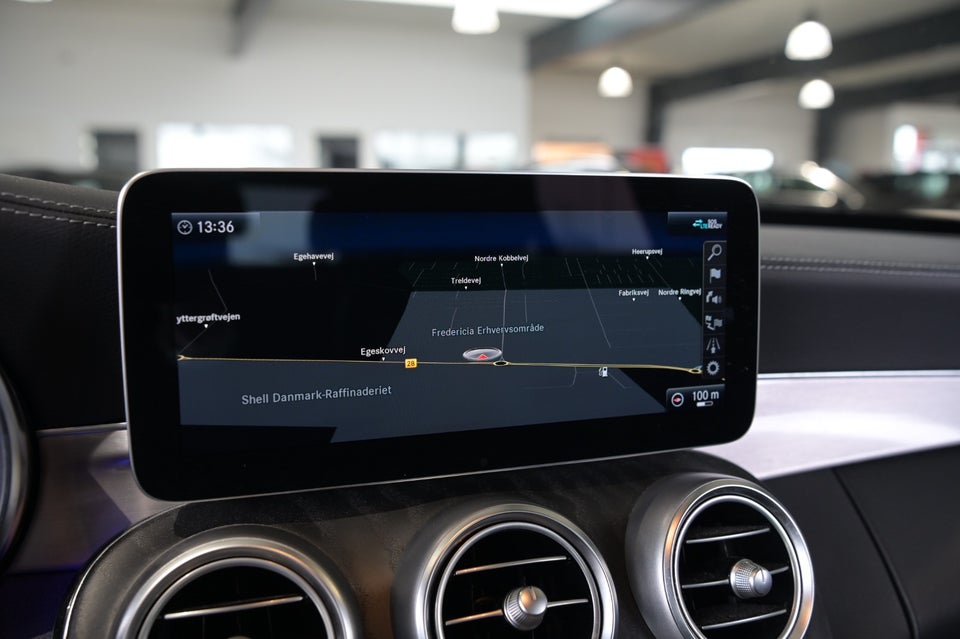 Mercedes C220 d 2,0 AMG Line Night Edition stc. aut. 5d