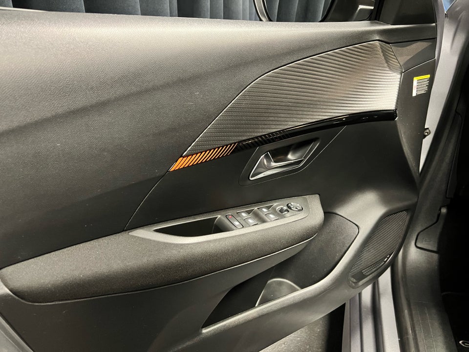 Peugeot e-208 50 Active Pack 5d