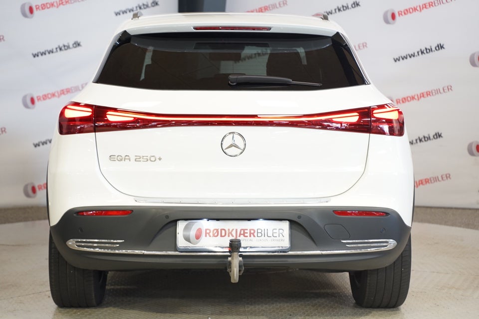 Mercedes EQA250+ Progressive Advance 5d