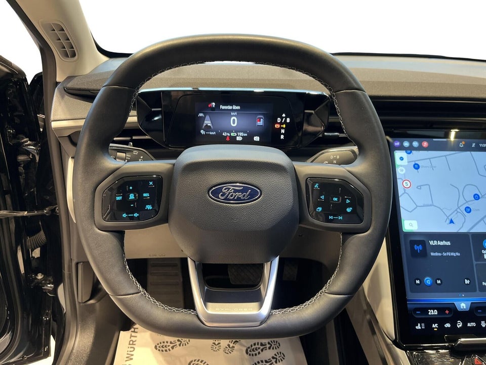 Ford Explorer 82 Select Extended Range 5d