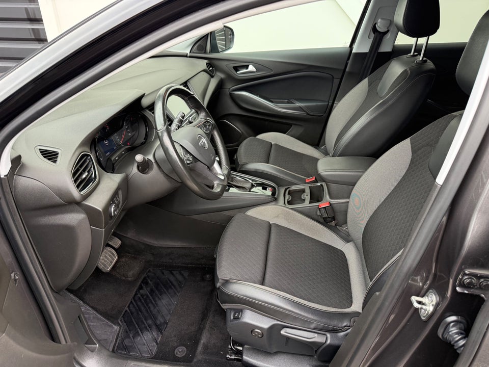 Opel Grandland X 1,2 T 130 Elegance aut. 5d
