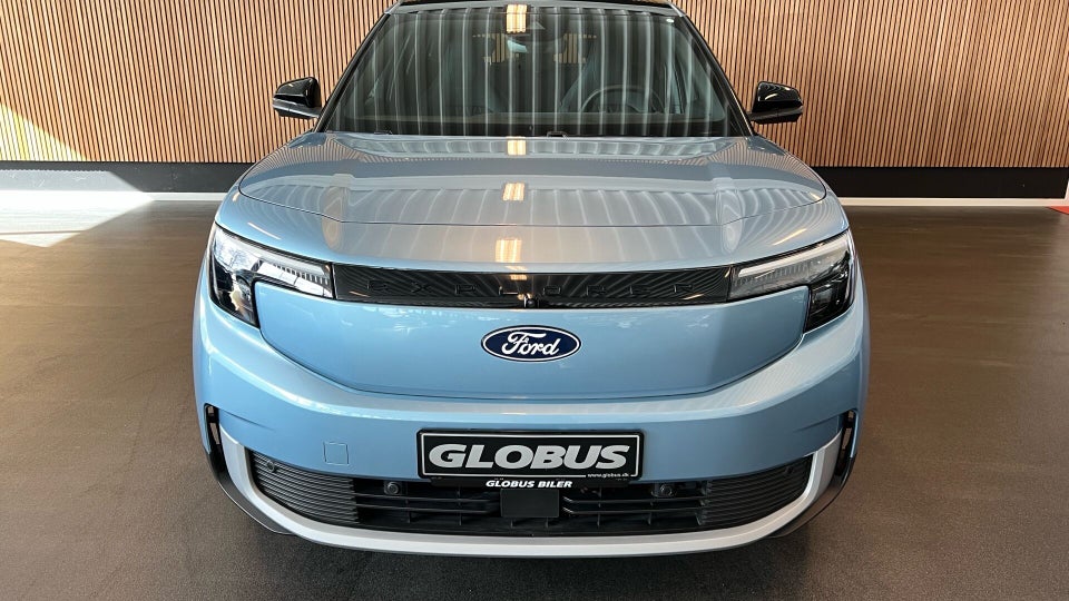 Ford Explorer 79 Premium Extended Range AWD 5d