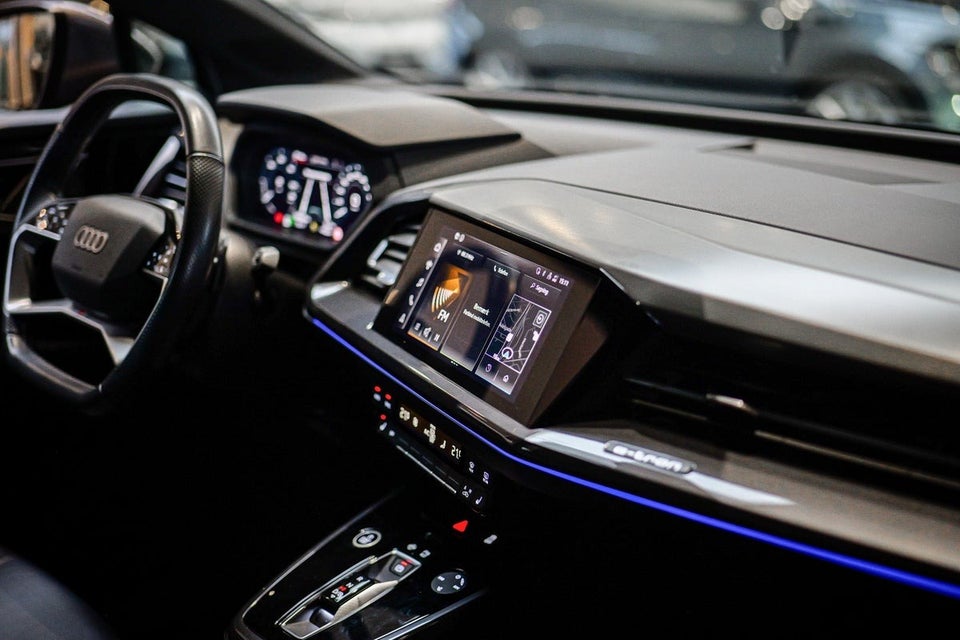 Audi Q4 e-tron 40 S-line 5d