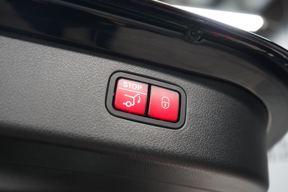 Mercedes C300 2,0 Advantage AMG stc. aut. 5d