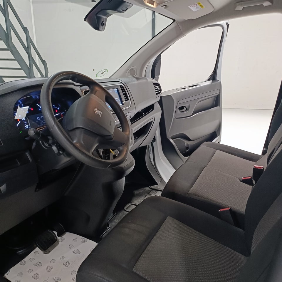 Peugeot Expert 2,0 BlueHDi 144 L2 Plus EAT8 Van