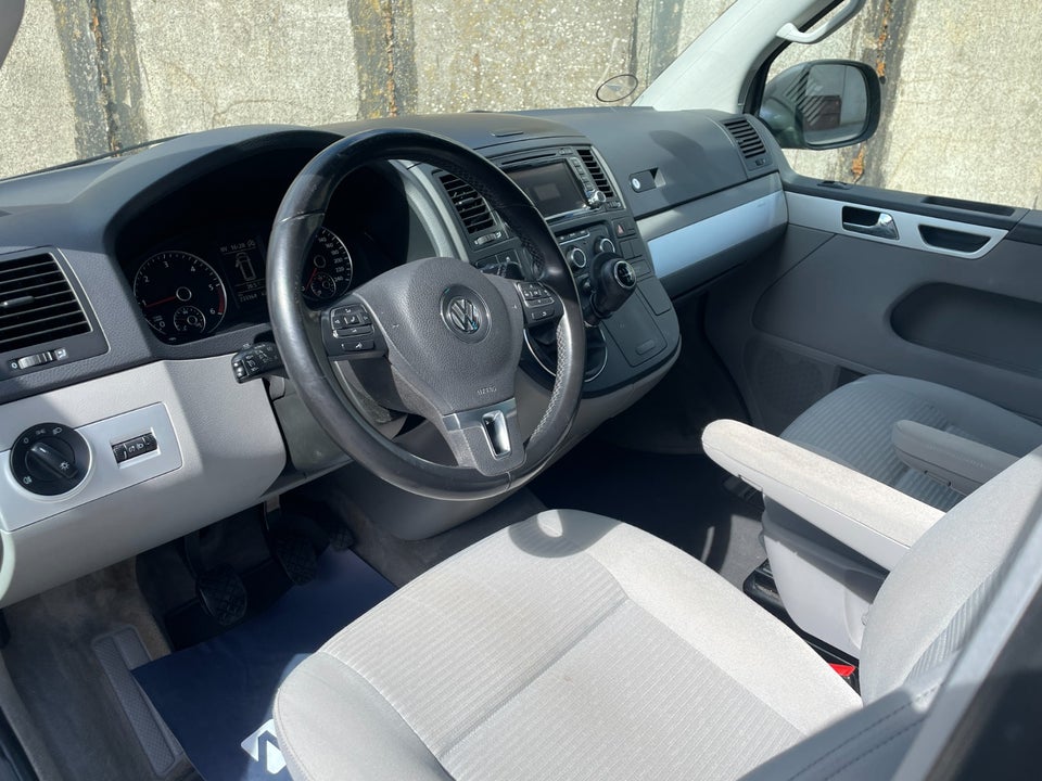 VW Multivan 2,0 TDi 114 Comfortline kort BMT 4d