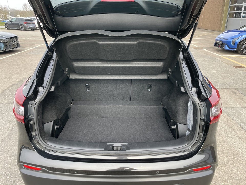 Nissan Qashqai 1,3 Dig-T 160 N-Connecta DCT 5d