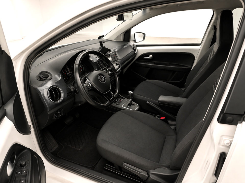 VW Up! 1,0 MPi 75 Move Up! ASG 5d