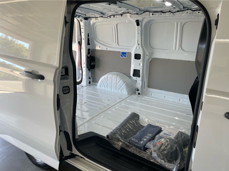 VW e-Transporter 64 Comfort Kassevogn SWB