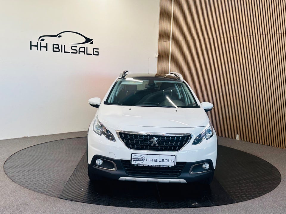 Peugeot 2008 1,6 BlueHDi 120 Allure Sky 5d