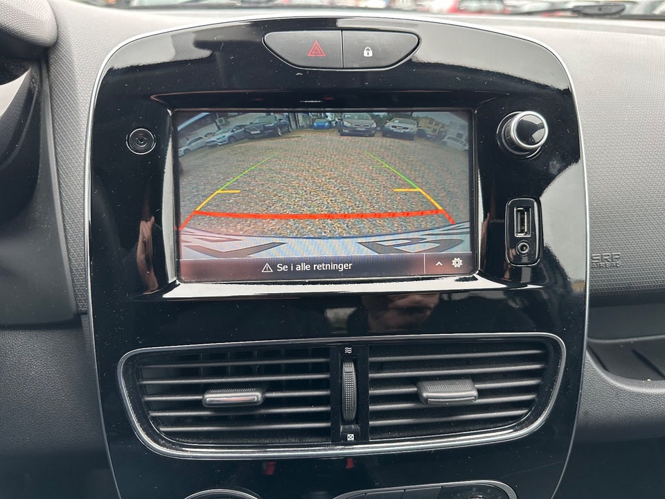 Renault Clio IV 0,9 TCe 90 Limited Sport Tourer 5d