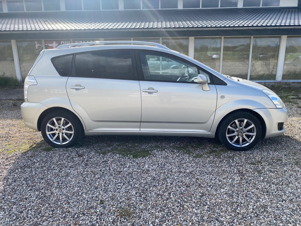 Toyota Corolla Verso 2,2 D-4D 136 Sol 7prs 5d