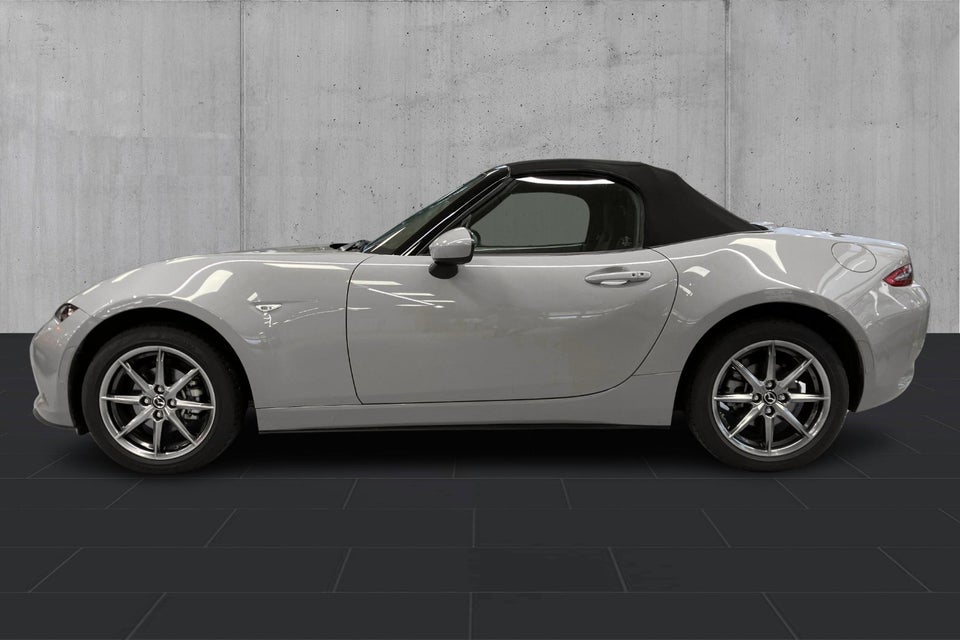 Mazda MX-5 1,5 SkyActiv-G 132 Roadster Exclusive-Line 2d