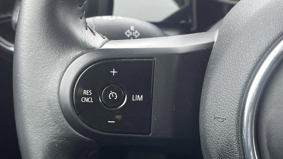 MINI Cooper SE Essential 3d