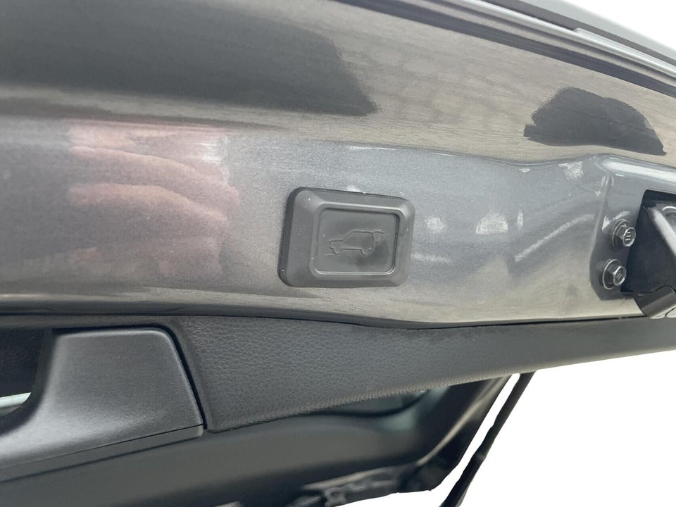 Toyota RAV4 2,5 Hybrid H3 Business MDS 5d