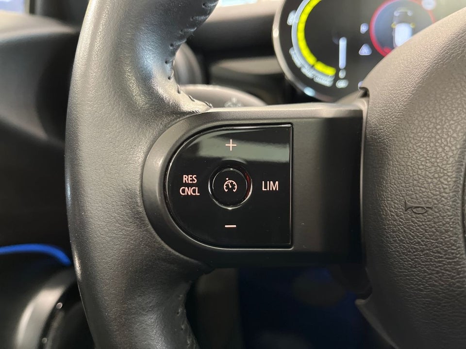 MINI Cooper SE Camden Edition 3d