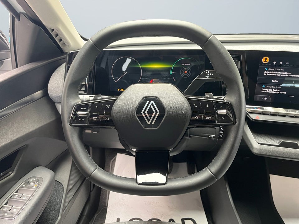 Renault Megane E-Tech 40 Equilibre 5d