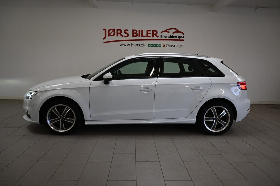 Audi A3 1,4 e-tron Sportback S-tr. 5d
