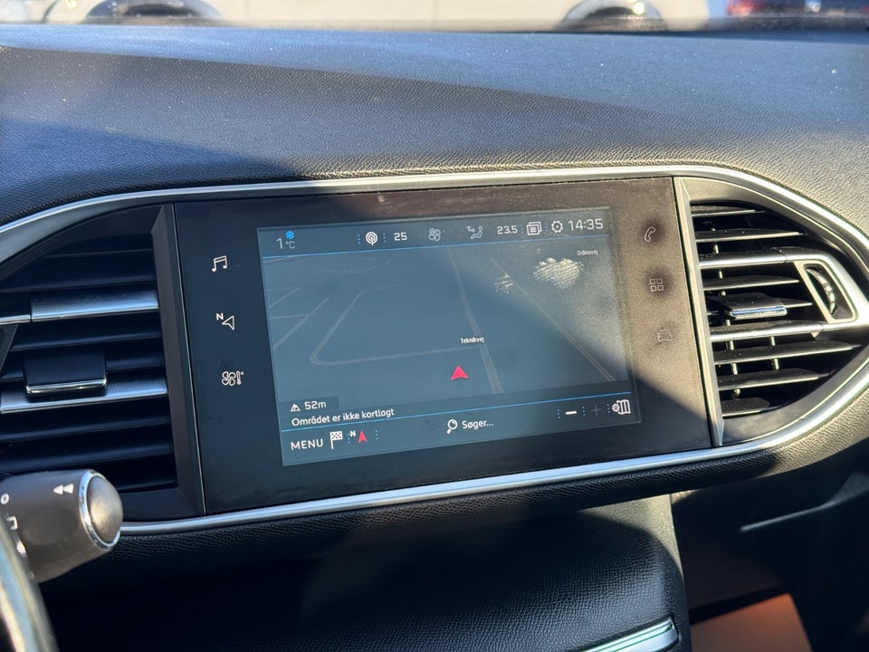 Peugeot 308 1,6 BlueHDi 120 Allure Sky SW 5d