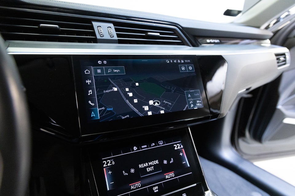 Audi e-tron 55 quattro 5d